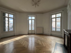 Appartement bourgeois en Vente à Saint-etienne / 4 pièces 100m2