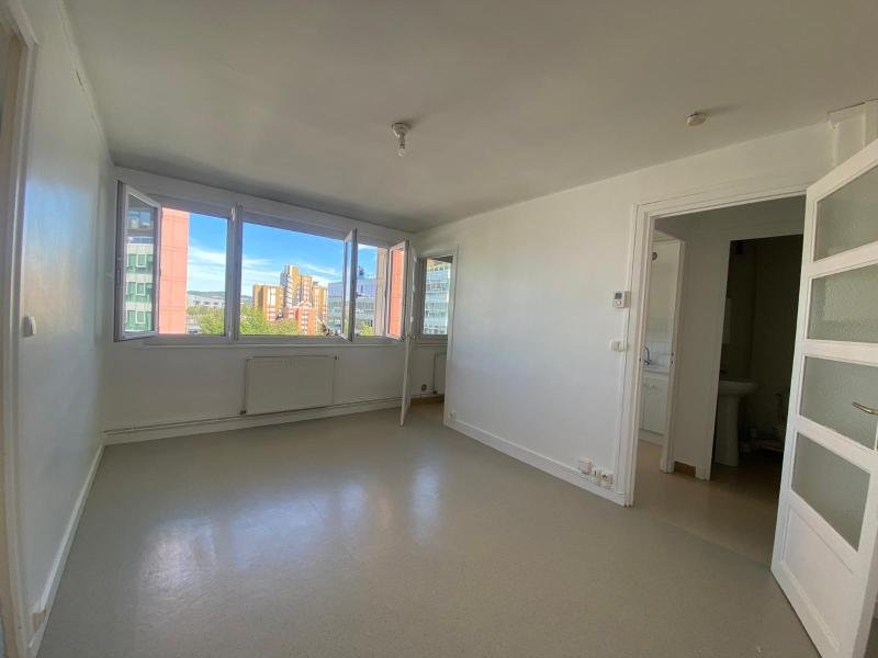 APPARTEMENT T2 A LOUER - ST ETIENNE - 36.57 m2 - 407 &euro; charges comprises par mois