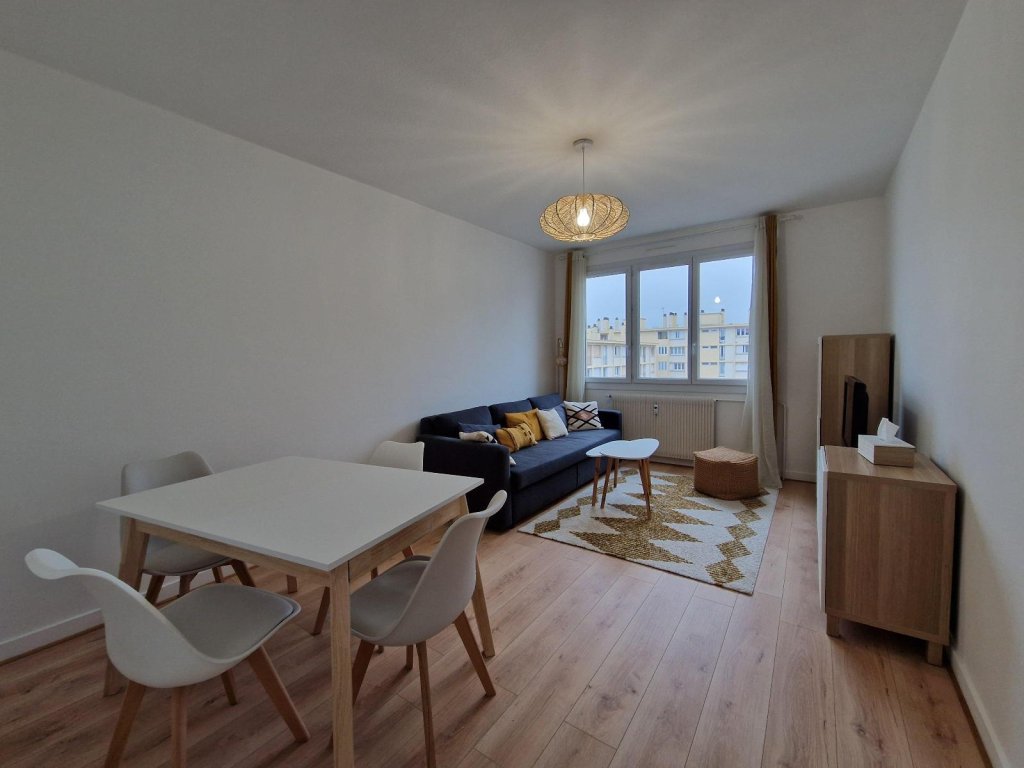 APPARTEMENT T2 A LOUER - ST ETIENNE - 49.55 m2 - 595 &euro; charges comprises par mois