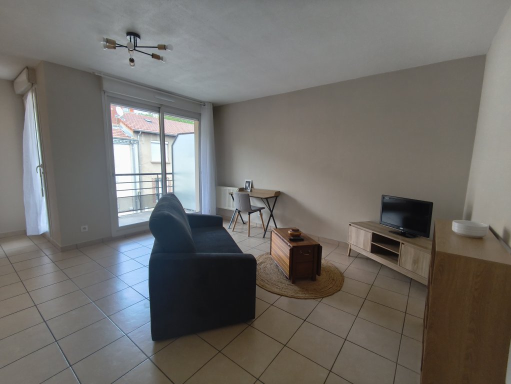 APPARTEMENT T2 A LOUER - ST ETIENNE - 47.83 m2 - 590 &euro; charges comprises par mois