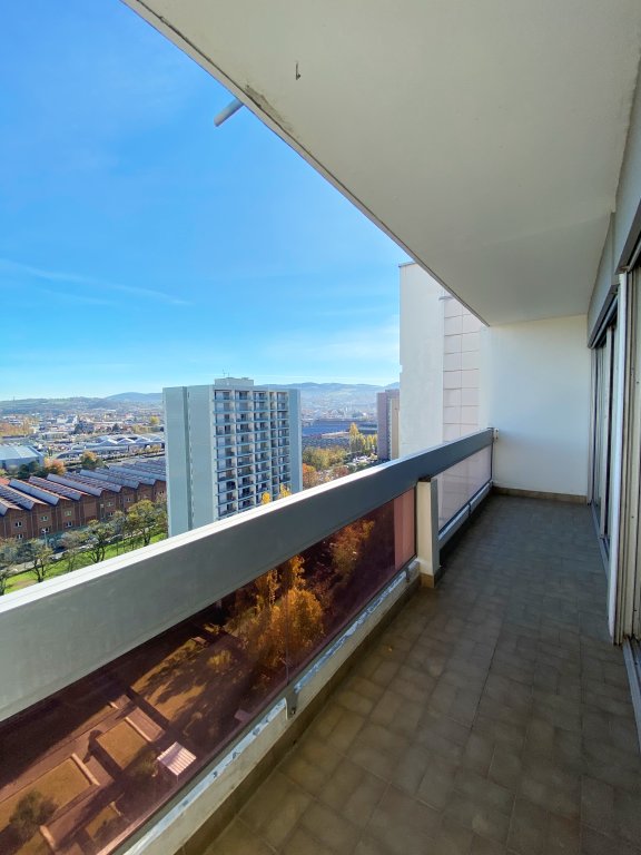 APPARTEMENT T3 A LOUER - ST ETIENNE - 68.68 m2 - 790 &euro; charges comprises par mois