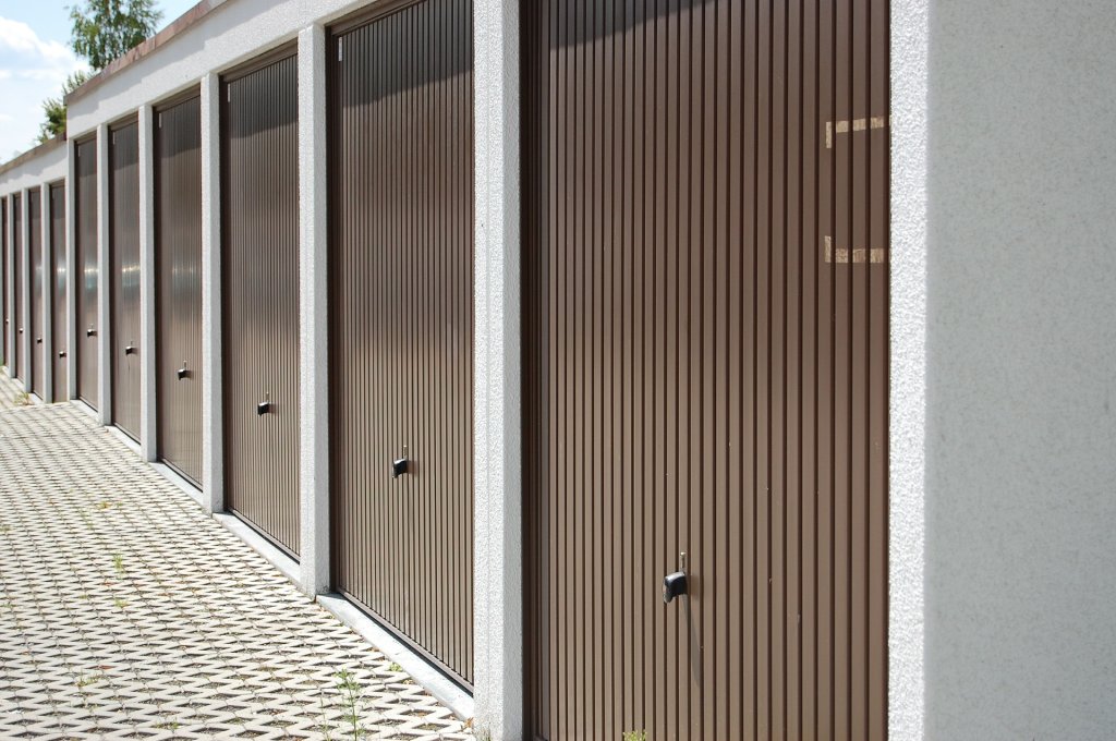 GARAGE A LOUER - ST ETIENNE - 14.56 m2 - 50 &euro; charges comprises par mois