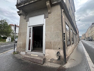 BOUTIQUE A VENDRE - ST ETIENNE - 73 m2 - 33 800 €