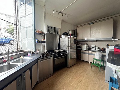 BOUTIQUE A VENDRE - ST ETIENNE - 73 m2 - 33 800 €