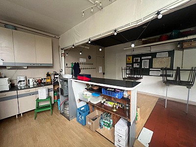 BOUTIQUE A VENDRE - ST ETIENNE - 73 m2 - 33 800 €