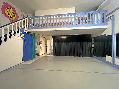 BOUTIQUE A VENDRE - ST ETIENNE - 186 m2 - 93 000 €