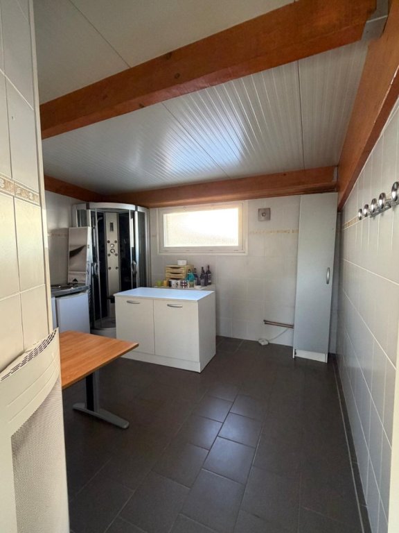 Dépôt avec bureau Secteur LA TERRASSE