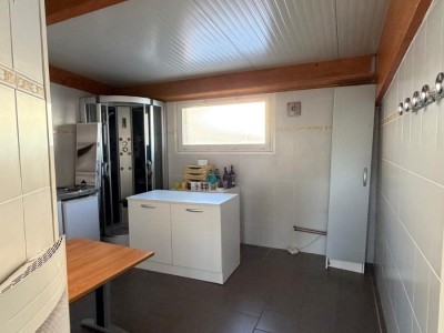 Dépôt avec bureau Secteur LA TERRASSE