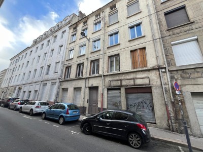 IMMEUBLE DE RAPPORT A VENDRE - ST ETIENNE - 500 m2 - 340 000 &euro;