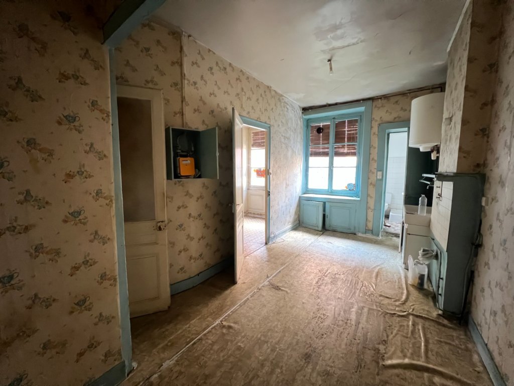 IMMEUBLE DE RAPPORT A VENDRE - ST ETIENNE - 500 m2 - 340 000 &euro;