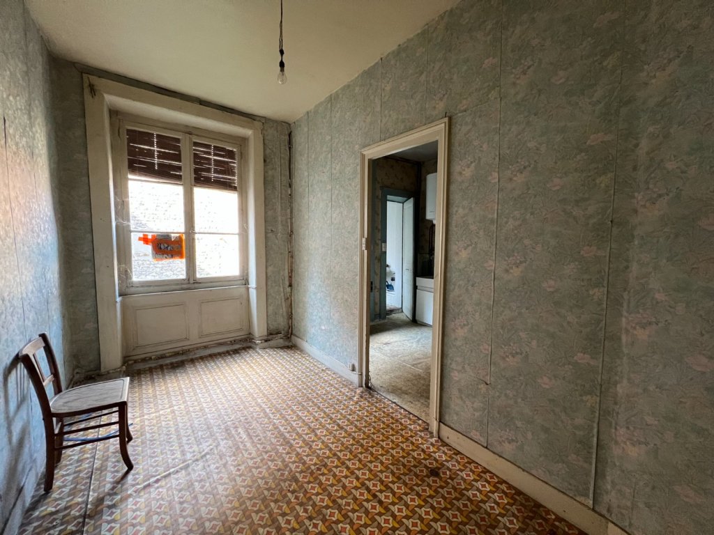 IMMEUBLE DE RAPPORT A VENDRE - ST ETIENNE - 500 m2 - 340 000 &euro;