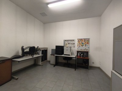 LOCAL A LOUER - ST ETIENNE TERRASSE - 341 m2 - 1 900 € HC par mois