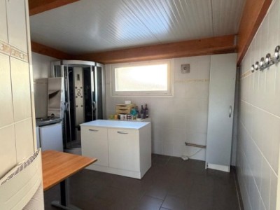 LOCAL A LOUER - ST ETIENNE TERRASSE - 341 m2 - 1 900 € HC par mois