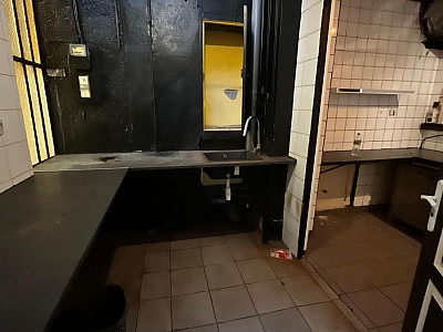 LOCAL D ACTIVITE A VENDRE - ST ETIENNE - 140 000 &euro; 