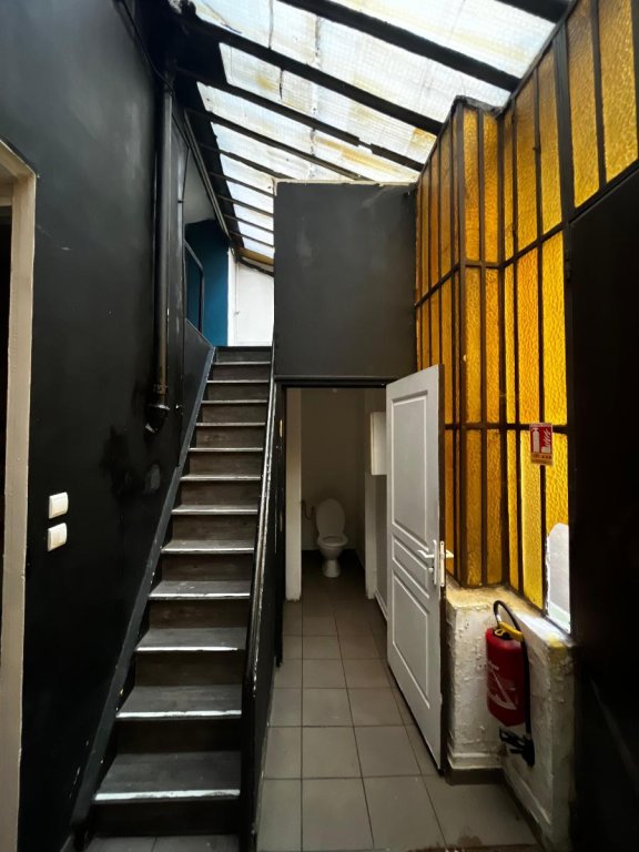 LOCAL D ACTIVITE A VENDRE - ST ETIENNE - 140 000 &euro; 