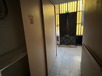 LOCAL D ACTIVITE A VENDRE - ST ETIENNE - 140 000 &euro; 