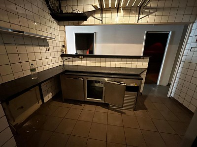 LOCAL D ACTIVITE A VENDRE - ST ETIENNE - 140 000 &euro; 