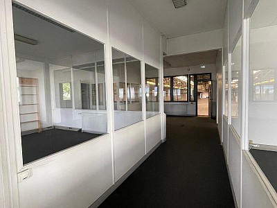 LOCAL INDUSTRIEL A VENDRE - ST ETIENNE - 3100 m2 - 1 100 000 €
