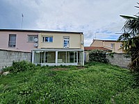 MAISON A LOUER - ST CYPRIEN - 87 m2 - 880 &euro; charges comprises par mois