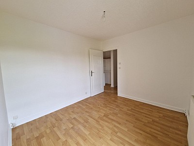 MAISON A LOUER - ST CYPRIEN - 87 m2 - 880 € charges comprises par mois