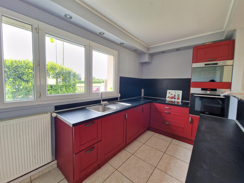 MAISON A LOUER - ST CYPRIEN - 87.37 m2 - 888 &euro; charges comprises par mois