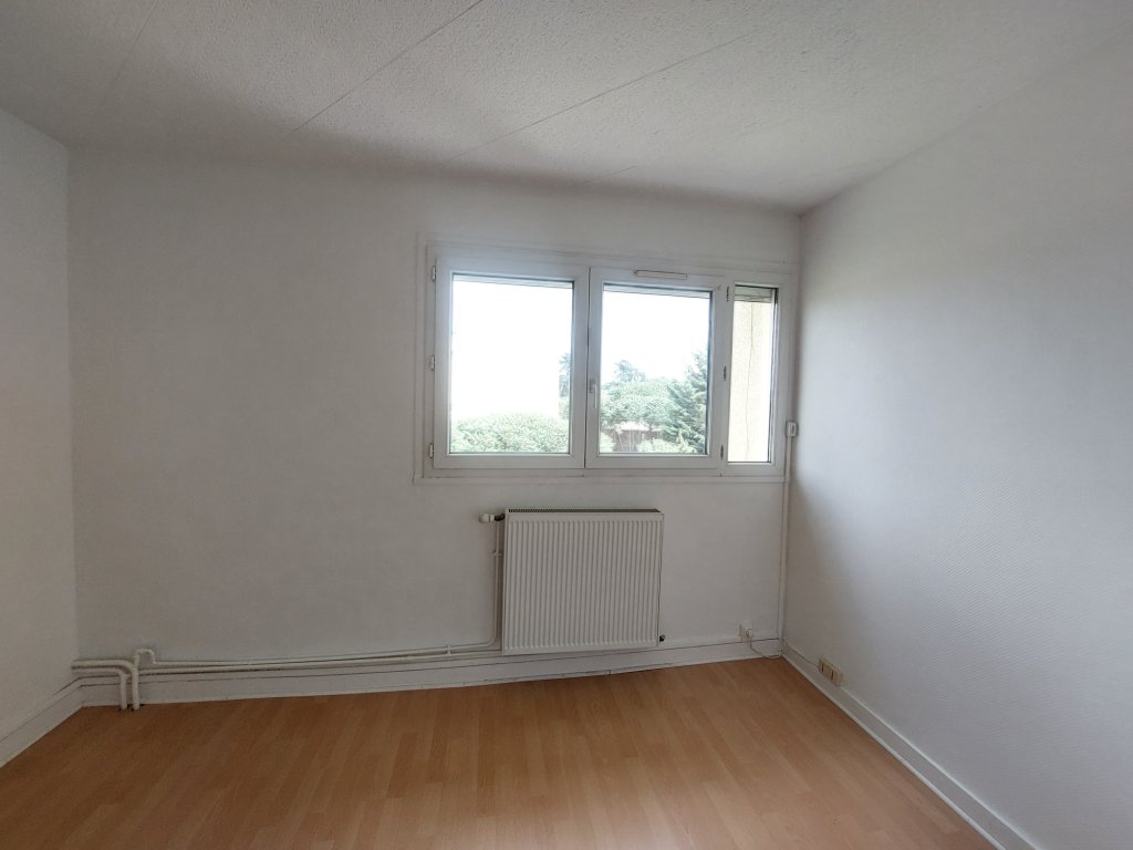 MAISON A LOUER - ST CYPRIEN - 78.36 m2 - 900 &euro; charges comprises par mois