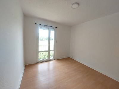 MAISON A LOUER - ST CYPRIEN - 78.36 m2 - 900 € charges comprises par mois