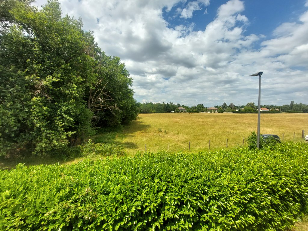 MAISON A LOUER - ST CYPRIEN - 78.36 m2 - 900 &euro; charges comprises par mois