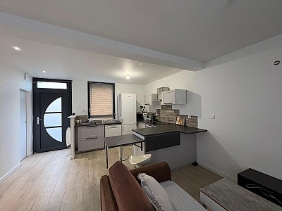 MAISON A LOUER - ST ETIENNE - 61.02 m2 - 660 € charges comprises par mois