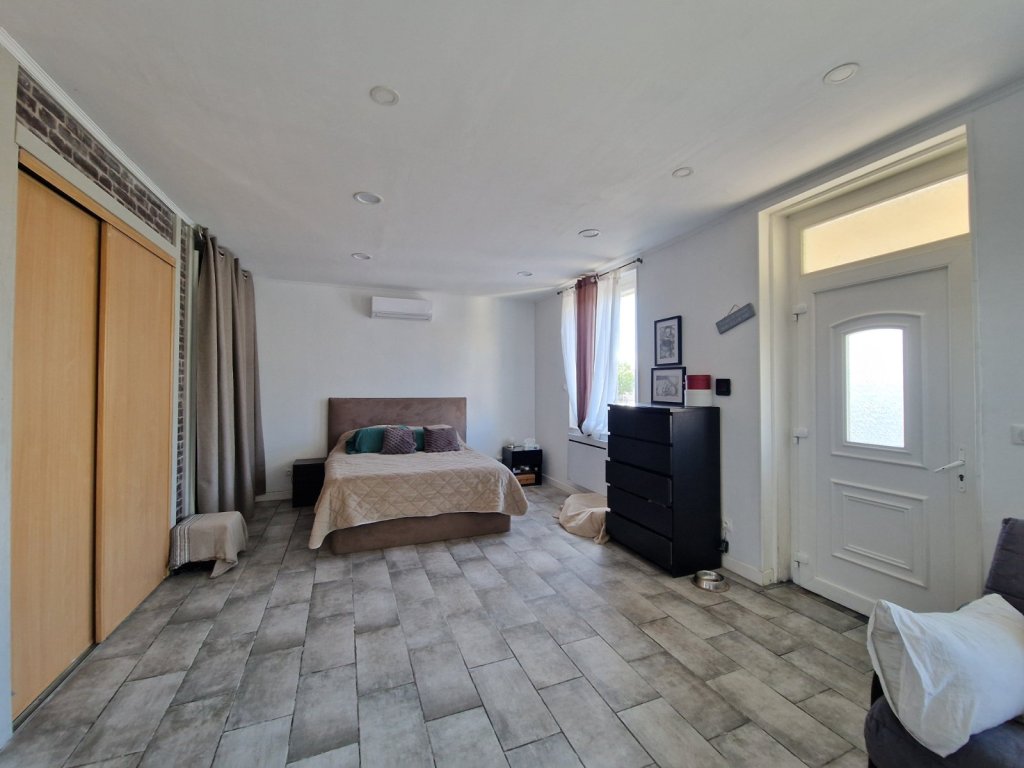 MAISON A LOUER - ST MARCELLIN EN FOREZ - 125.59 m2 - 1 200 &euro; charges comprises par mois