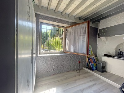 Maison en pierre à Doizieux