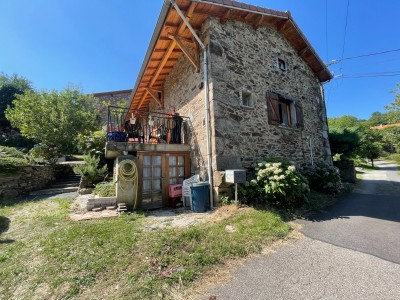 Maison en pierre à Doizieux
