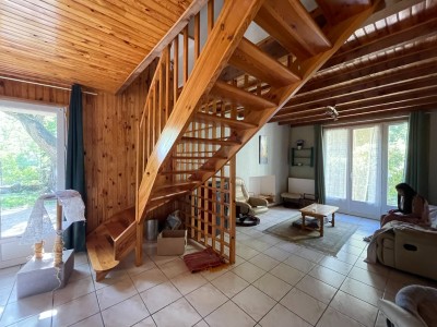 Maison de 277 m² avec gîte A VENDRE - SAUVESSANGES - 259.98 m2 - 279 000 €