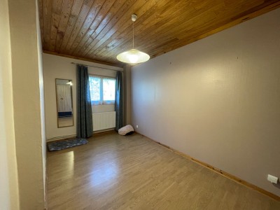 Maison de 277 m² avec gîte A VENDRE - SAUVESSANGES - 259.98 m2 - 279 000 €