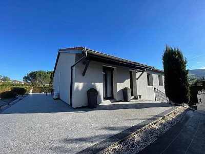 MAISON A VENDRE - ST CHAMOND - 177.96 m2 - 449 000 €