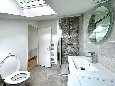 STUDIO A LOUER - ST ETIENNE - 25.1 m2 - 350 € charges comprises par mois
