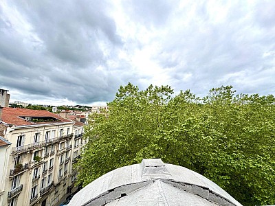 STUDIO A LOUER - ST ETIENNE - 25.1 m2 - 350 € charges comprises par mois