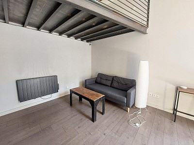STUDIO A LOUER - ST ETIENNE - 22.76 m2 - 353 € charges comprises par mois