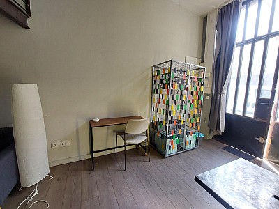 STUDIO A LOUER - ST ETIENNE - 22.76 m2 - 353 € charges comprises par mois