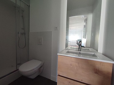 STUDIO A LOUER - ST ETIENNE - 22.17 m2 - 315 € charges comprises par mois