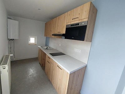 STUDIO A LOUER - ST ETIENNE - 30.85 m2 - 335 € charges comprises par mois