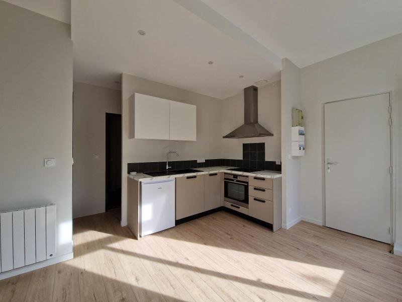 STUDIO A LOUER - ST ETIENNE - 35 m2 - 430 &euro; charges comprises par mois