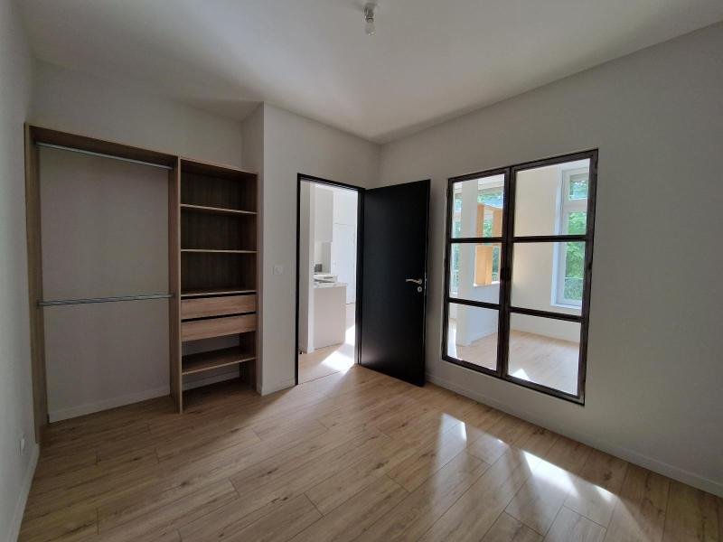 STUDIO A LOUER - ST ETIENNE - 35 m2 - 430 &euro; charges comprises par mois
