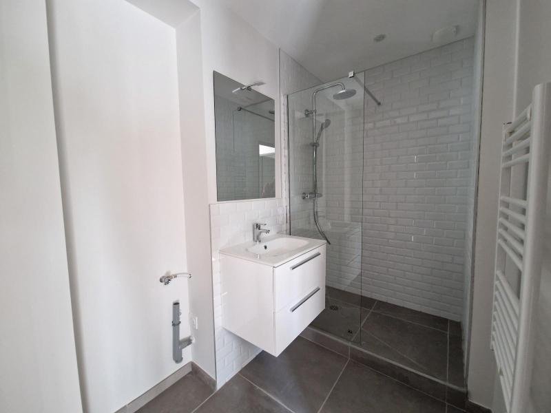 STUDIO A LOUER - ST ETIENNE - 35 m2 - 430 &euro; charges comprises par mois