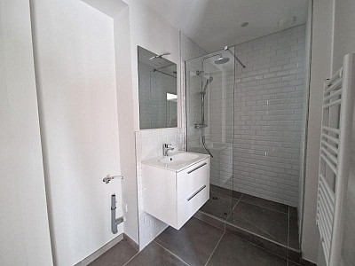 STUDIO A LOUER - ST ETIENNE - 35 m2 - 430 € charges comprises par mois