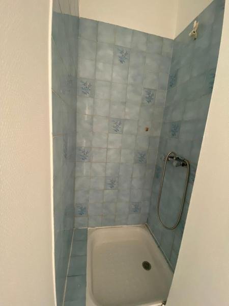 STUDIO A LOUER - ST ETIENNE - 32 m2 - 290 &euro; charges comprises par mois