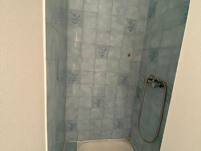STUDIO A LOUER - ST ETIENNE - 32 m2 - 290 &euro; charges comprises par mois