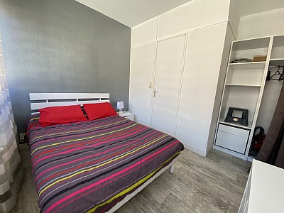 STUDIO A LOUER - ST ETIENNE - 22.16 m2 - 408 € charges comprises par mois