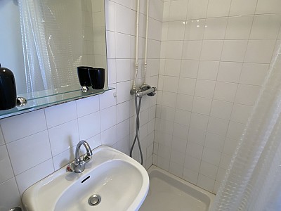 STUDIO A LOUER - ST ETIENNE - 22.16 m2 - 408 € charges comprises par mois