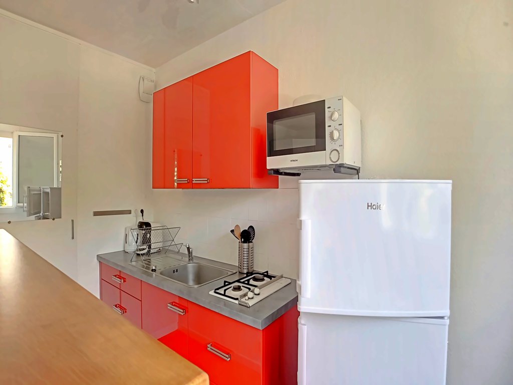 STUDIO A LOUER - ST ETIENNE - 31.75 m2 - 460 &euro; charges comprises par mois